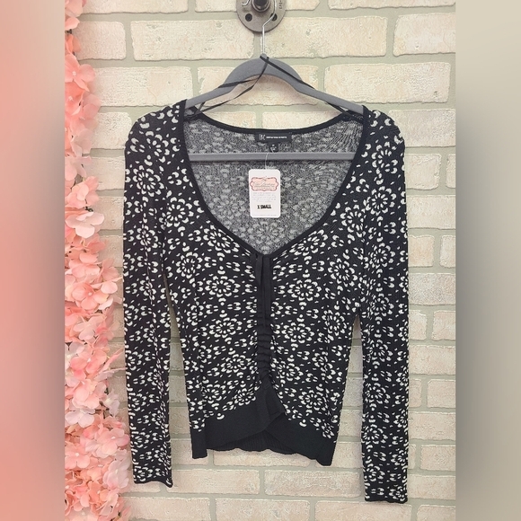 INC Black & White Flower Sweater​ - Picture 2 of 3